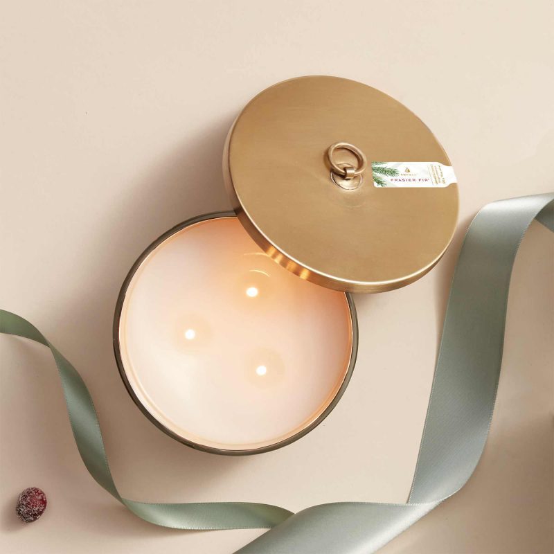 8082 Thymes ffr frosted plaid large candle